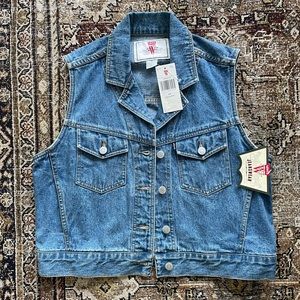 Levi’s 80s Womens Vest